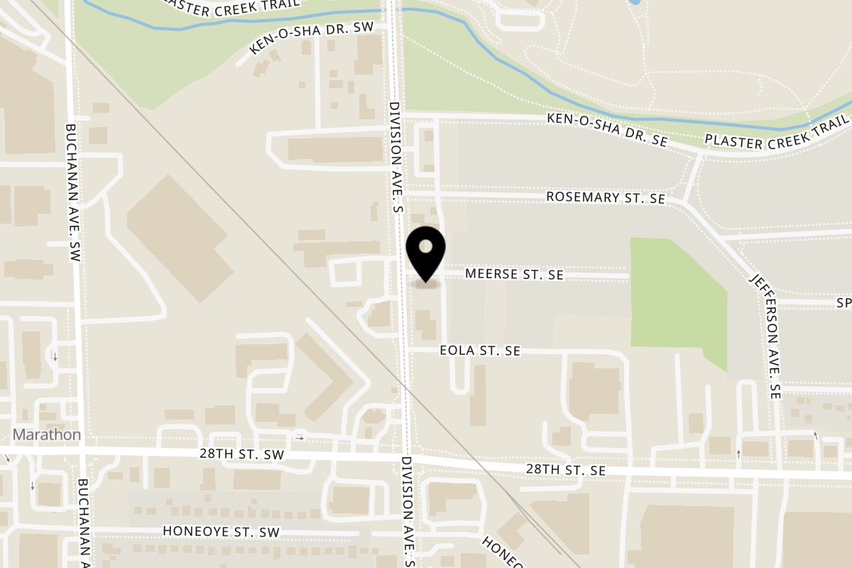 Map showing the location of Le Petit Chateau Sport Bar And Restaurant on 2662 Division Ave S in Grand Rapids